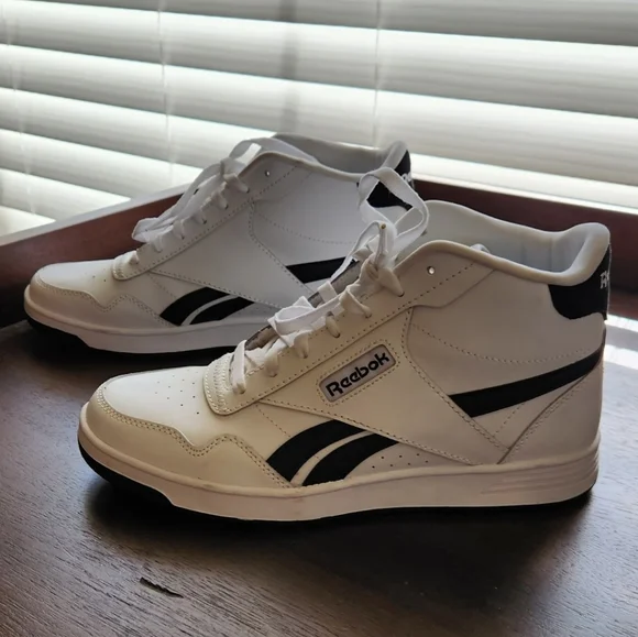 Reebok Women's White and Black Sneakers - Picture 3 of 4